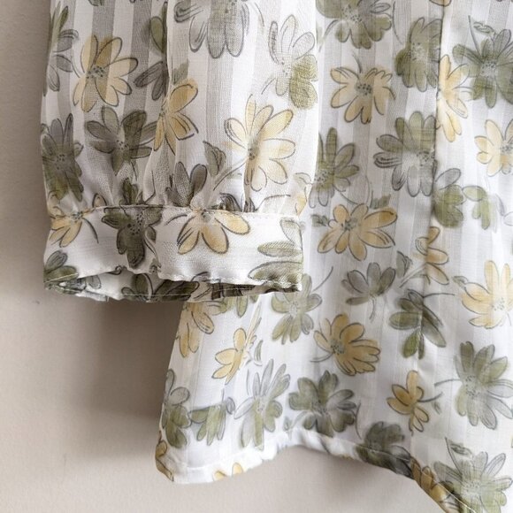 Vintage Shilubeca floral button down blouse - Picture 4 of 8